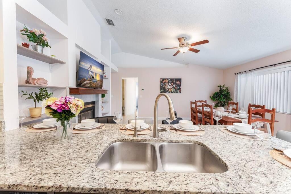 The Pelican/Pool/Hottub/Gameroom Brandon Esterno foto